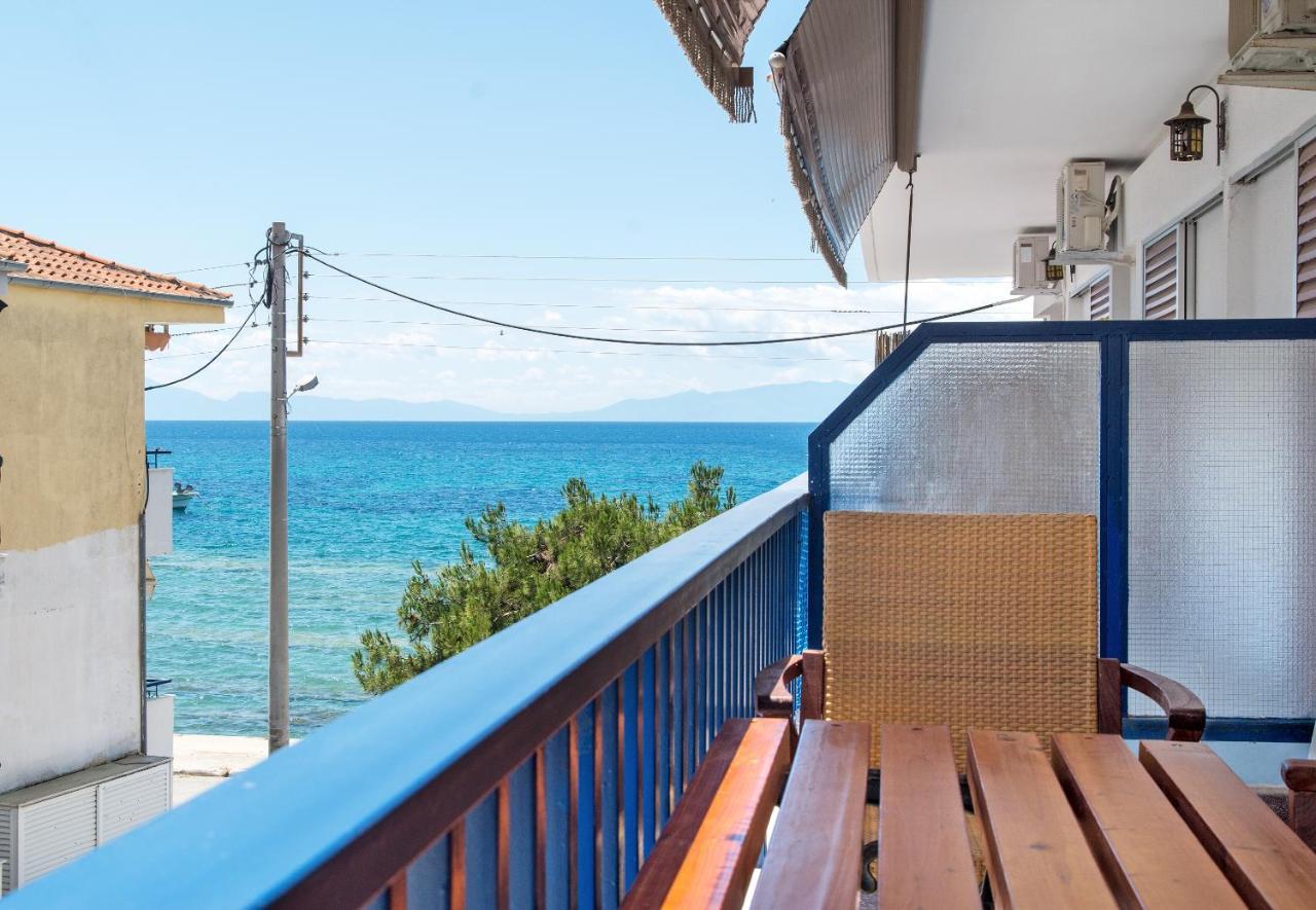 Seafront 2 Bedrooms Apartment نيا إيراكليا المظهر الخارجي الصورة